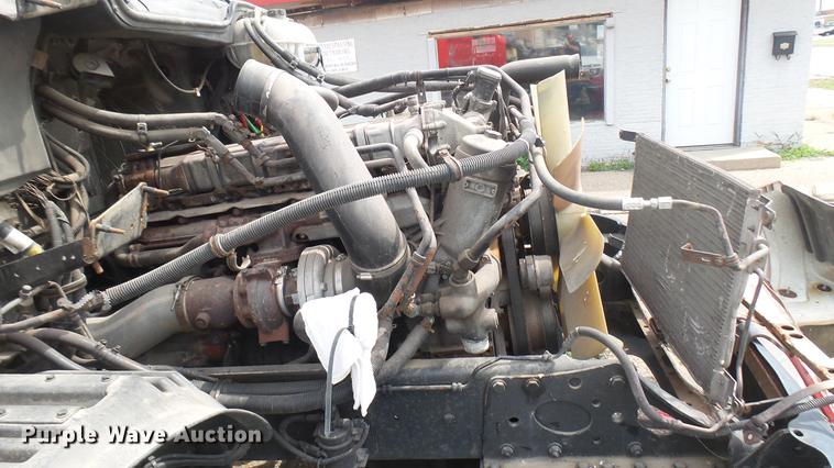 image for item DC1768 2007 Freightliner Columbia semi truck