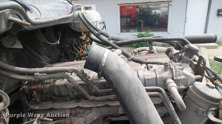 image for item DC1768 2007 Freightliner Columbia semi truck