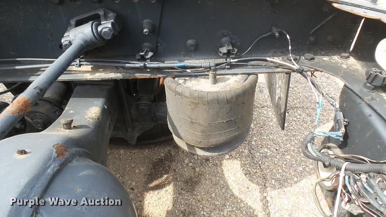 image for item DC1768 2007 Freightliner Columbia semi truck