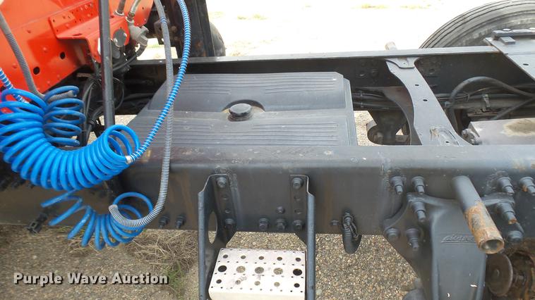 image for item DC1768 2007 Freightliner Columbia semi truck