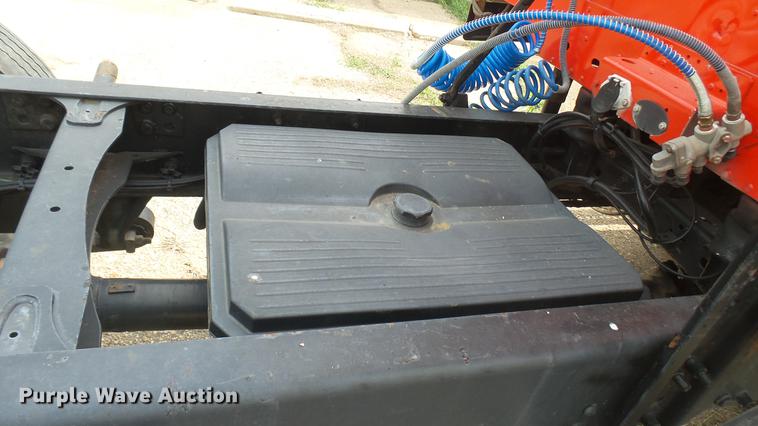 image for item DC1768 2007 Freightliner Columbia semi truck