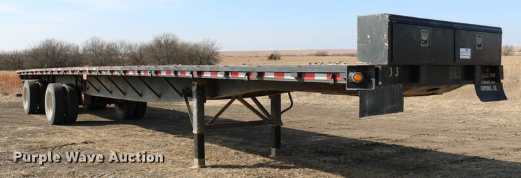 image for item DC3549 1997 Great Dane GPMWSHR248 flatbed trailer