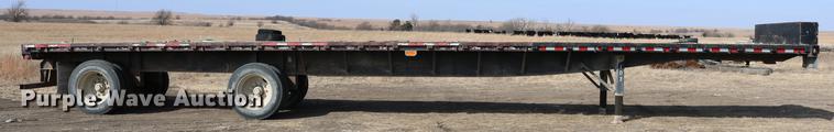 image for item DC3549 1997 Great Dane GPMWSHR248 flatbed trailer