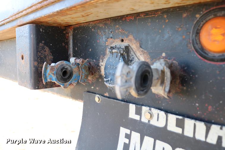 image for item DC3549 1997 Great Dane GPMWSHR248 flatbed trailer