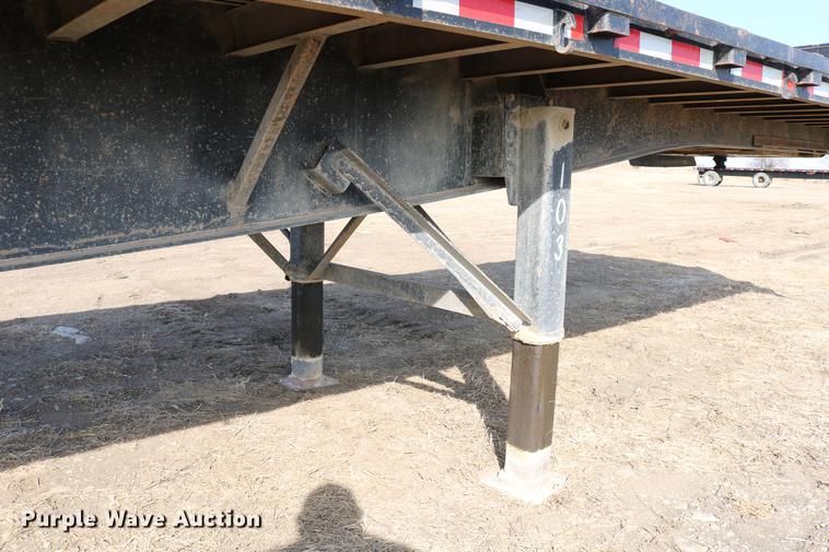 image for item DC3549 1997 Great Dane GPMWSHR248 flatbed trailer