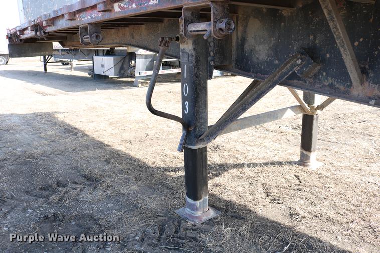 image for item DC3549 1997 Great Dane GPMWSHR248 flatbed trailer