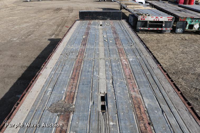 image for item DC3549 1997 Great Dane GPMWSHR248 flatbed trailer