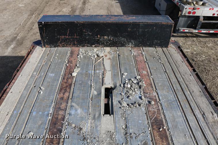 image for item DC3549 1997 Great Dane GPMWSHR248 flatbed trailer