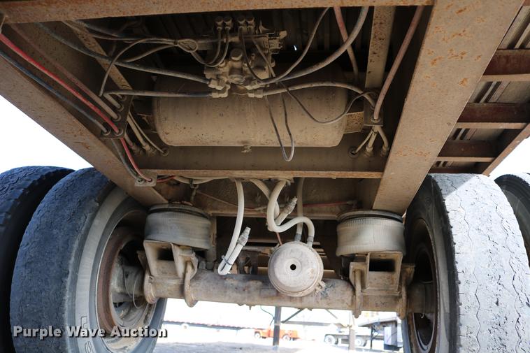 image for item DC3549 1997 Great Dane GPMWSHR248 flatbed trailer