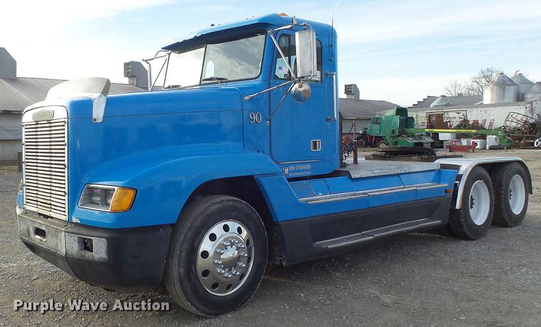 image for item DC7403 1990 Freightliner FLD120 semi truck
