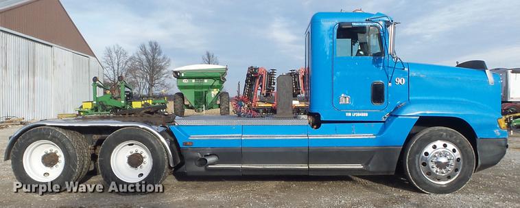 image for item DC7403 1990 Freightliner FLD120 semi truck