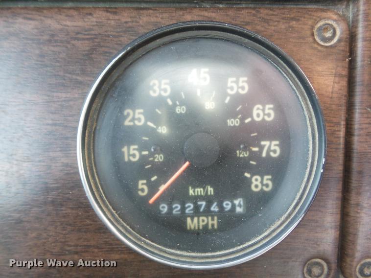 image for item DC7403 1990 Freightliner FLD120 semi truck