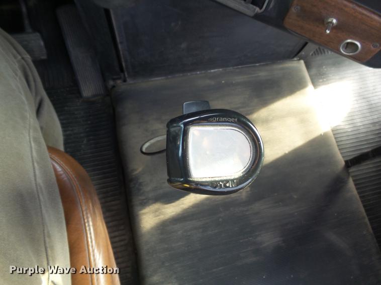 image for item DC7403 1990 Freightliner FLD120 semi truck