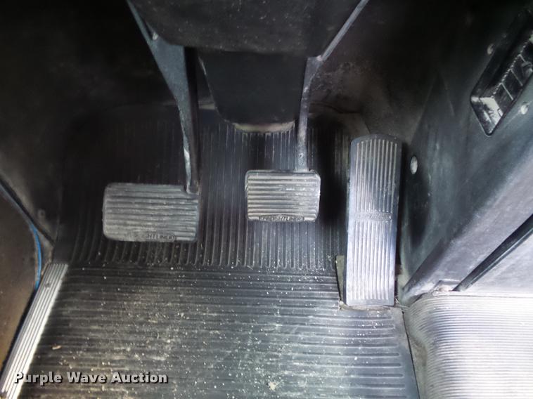 image for item DC7403 1990 Freightliner FLD120 semi truck