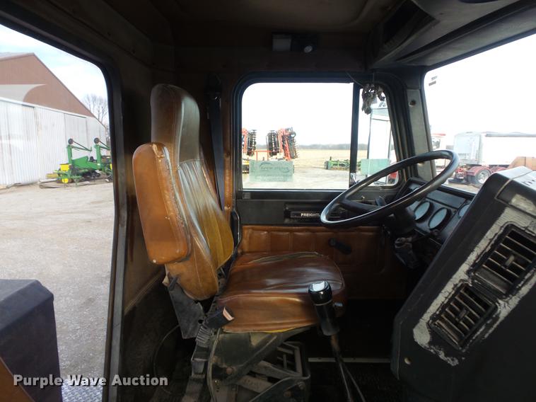 image for item DC7403 1990 Freightliner FLD120 semi truck