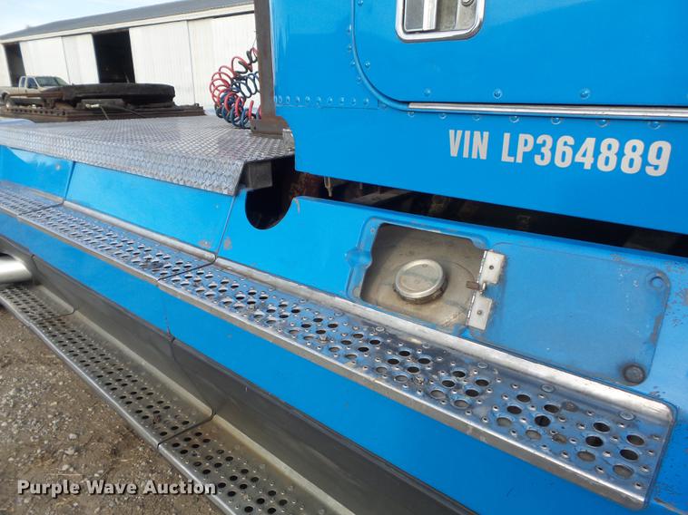 image for item DC7403 1990 Freightliner FLD120 semi truck