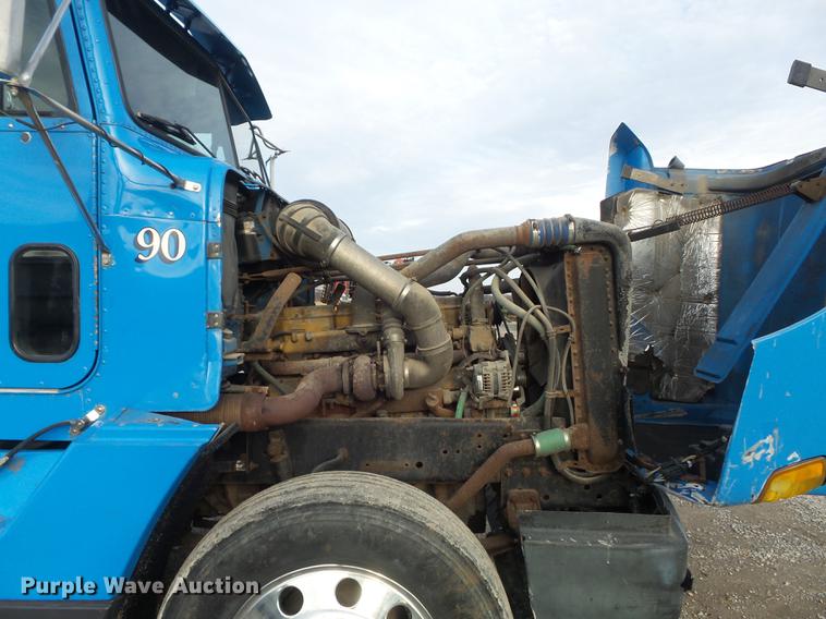 image for item DC7403 1990 Freightliner FLD120 semi truck