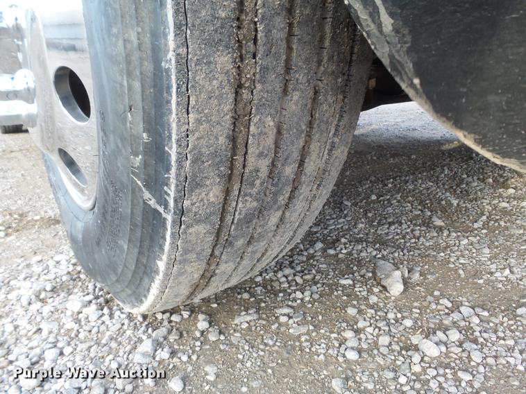 image for item DC7403 1990 Freightliner FLD120 semi truck