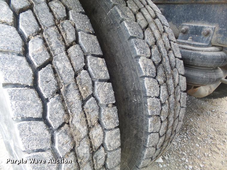 image for item DC7403 1990 Freightliner FLD120 semi truck