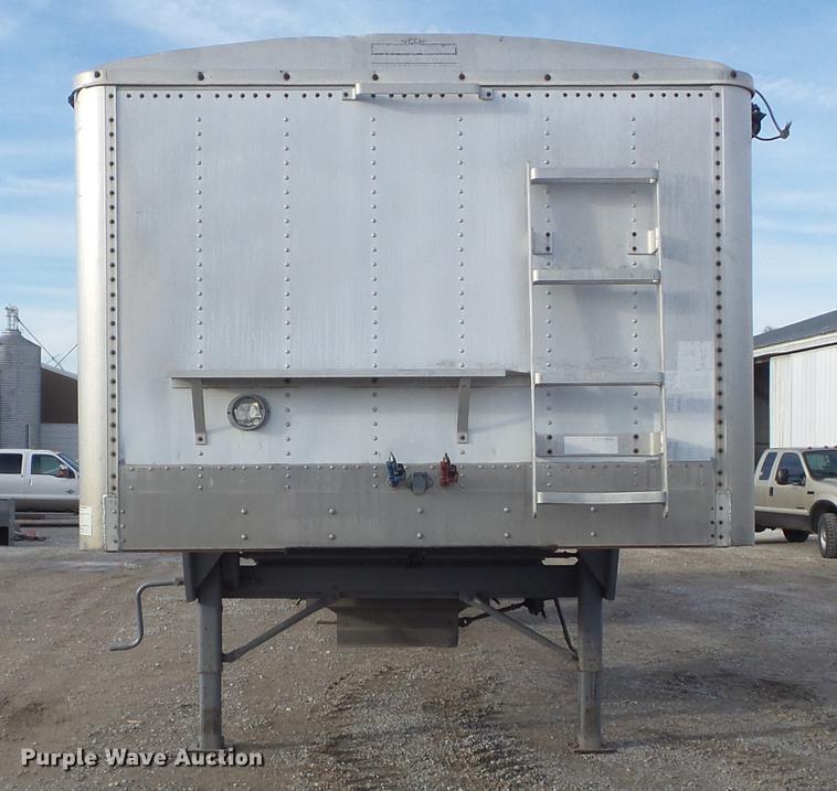 image for item DC7404 1991 Wilson DWH-200 double hopper grain trailer