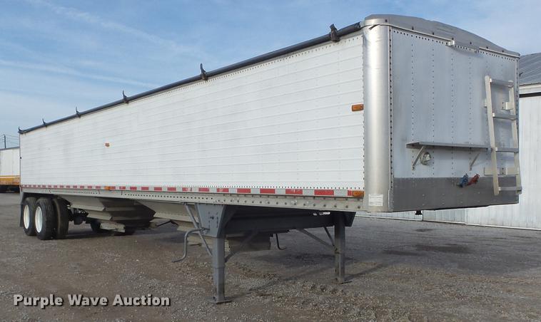 image for item DC7404 1991 Wilson DWH-200 double hopper grain trailer