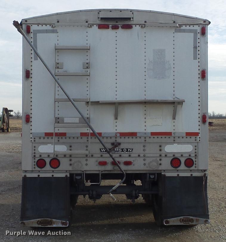 image for item DC7404 1991 Wilson DWH-200 double hopper grain trailer
