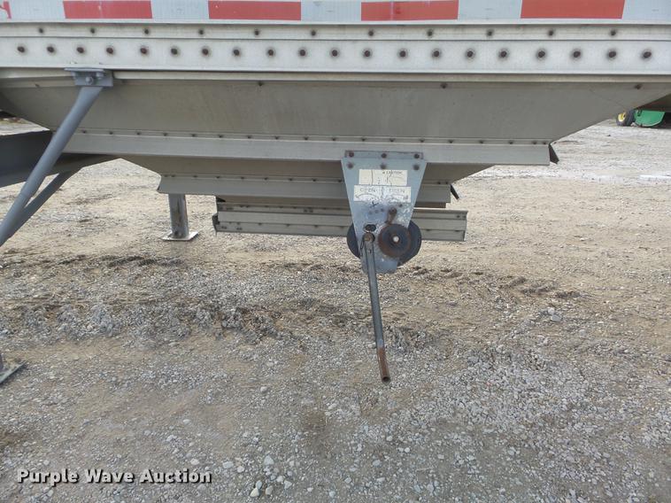 image for item DC7404 1991 Wilson DWH-200 double hopper grain trailer