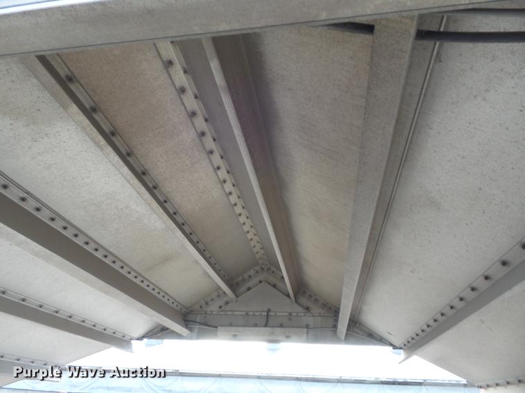 image for item DC7404 1991 Wilson DWH-200 double hopper grain trailer