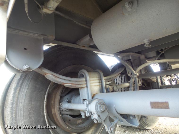 image for item DC7404 1991 Wilson DWH-200 double hopper grain trailer