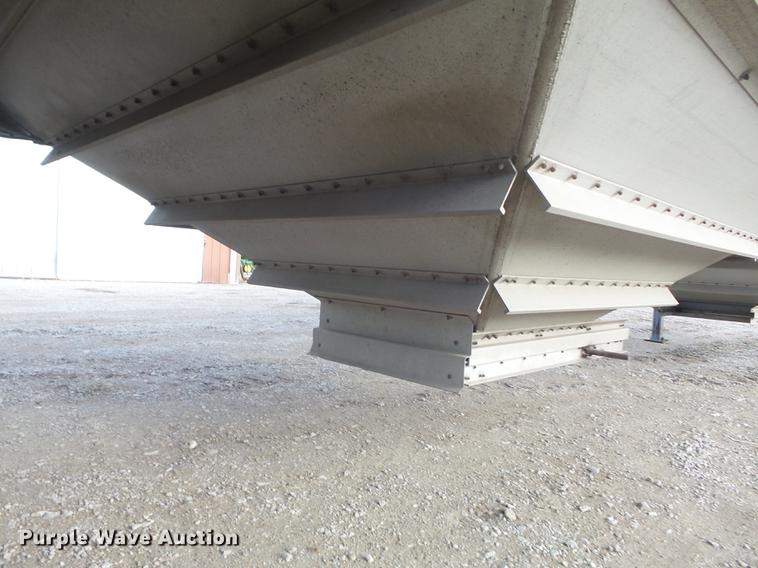 image for item DC7404 1991 Wilson DWH-200 double hopper grain trailer