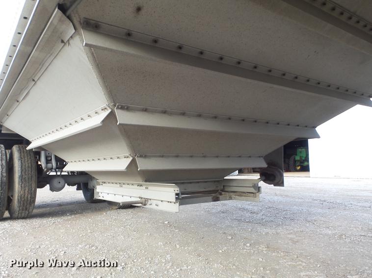 image for item DC7404 1991 Wilson DWH-200 double hopper grain trailer