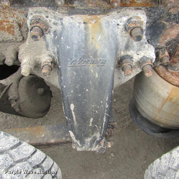 image for item DC7406 2001 Sterling 9500 semi truck