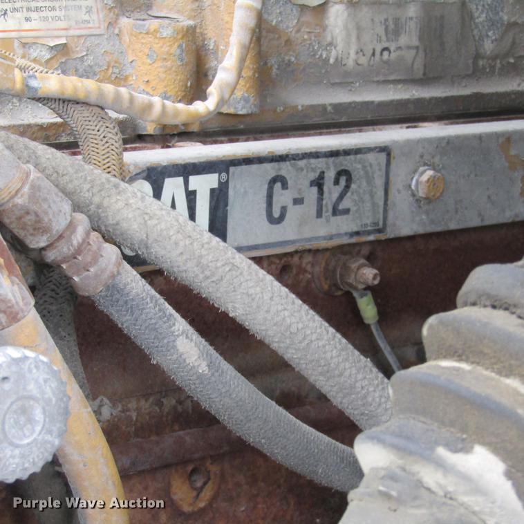 image for item DC7406 2001 Sterling 9500 semi truck