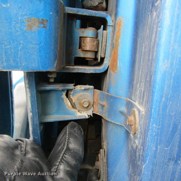 image for item DC7406 2001 Sterling 9500 semi truck