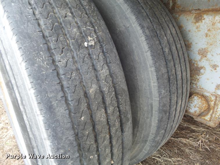 image for item DC7407 1989 Fruehauf FB91.5T2-48LP dry van trailer