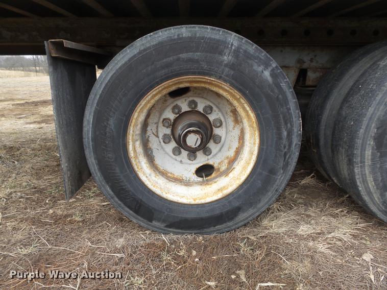 image for item DC7407 1989 Fruehauf FB91.5T2-48LP dry van trailer