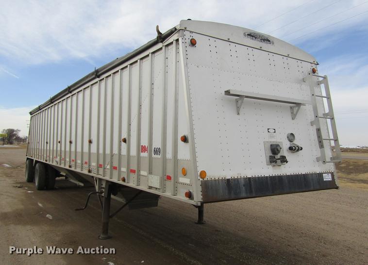 image for item DC8254 2000 Corn Husker 800ALSSR double hopper bottom grain trailer