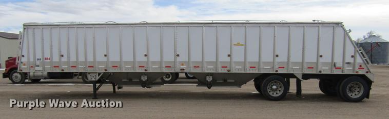 image for item DC8254 2000 Corn Husker 800ALSSR double hopper bottom grain trailer
