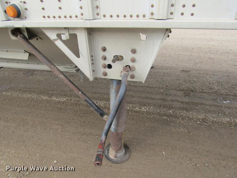 image for item DC8254 2000 Corn Husker 800ALSSR double hopper bottom grain trailer