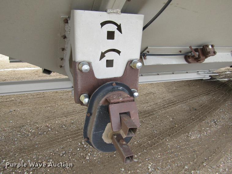 image for item DC8254 2000 Corn Husker 800ALSSR double hopper bottom grain trailer