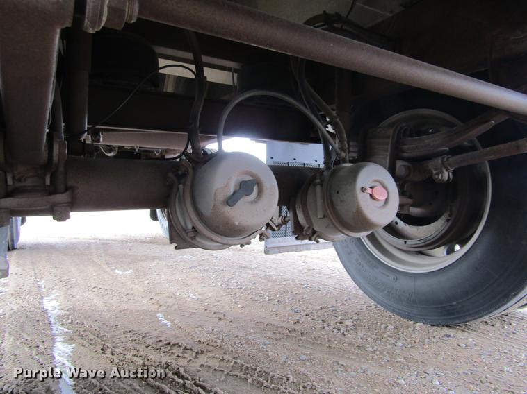 image for item DC8254 2000 Corn Husker 800ALSSR double hopper bottom grain trailer