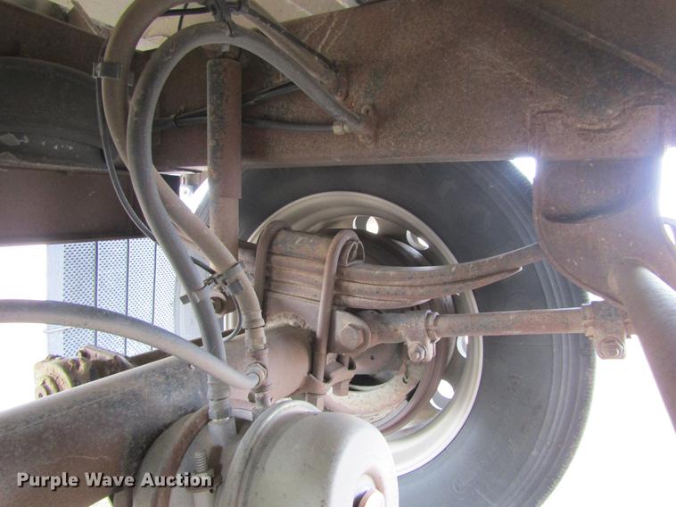 image for item DC8254 2000 Corn Husker 800ALSSR double hopper bottom grain trailer