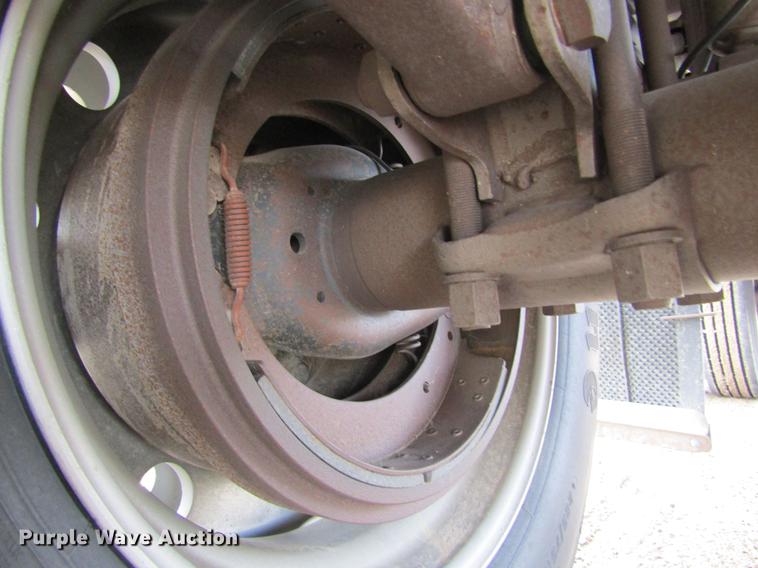 image for item DC8254 2000 Corn Husker 800ALSSR double hopper bottom grain trailer