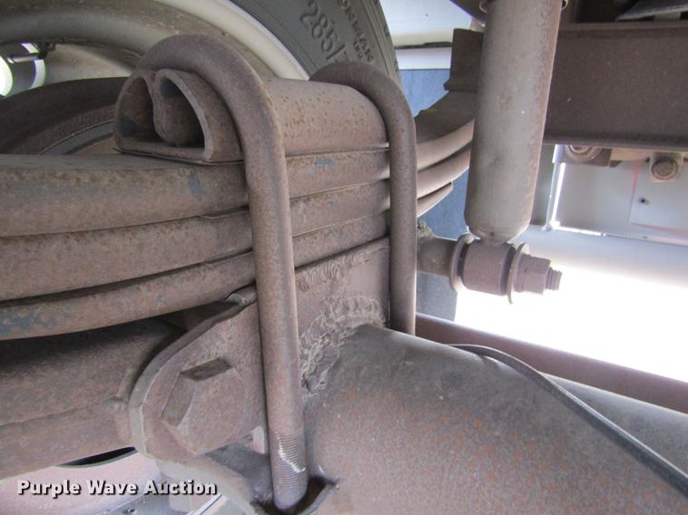 image for item DC8254 2000 Corn Husker 800ALSSR double hopper bottom grain trailer