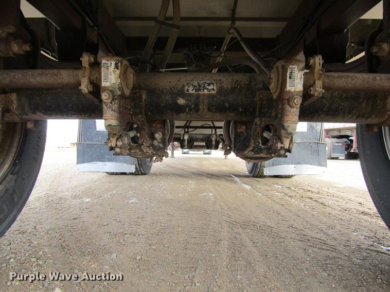 image for item DC8254 2000 Corn Husker 800ALSSR double hopper bottom grain trailer