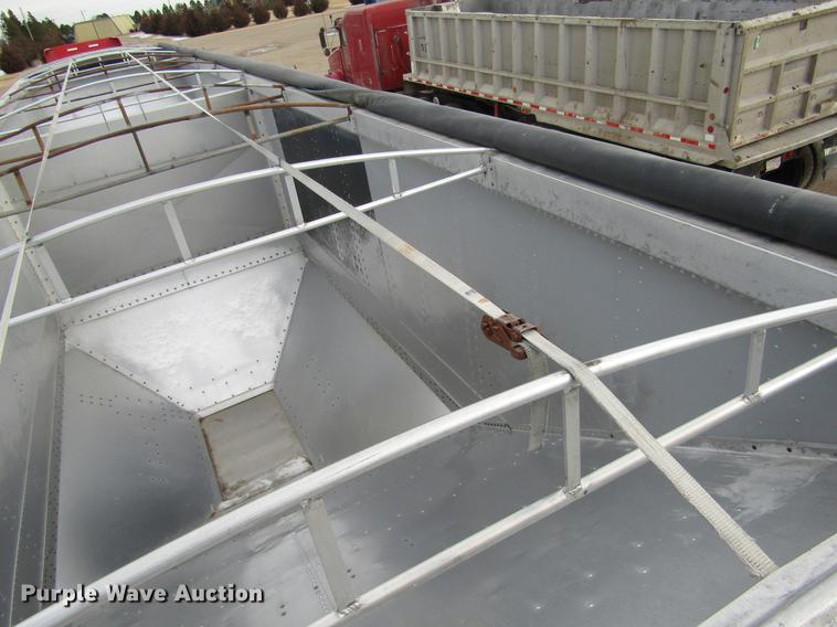 image for item DC8254 2000 Corn Husker 800ALSSR double hopper bottom grain trailer