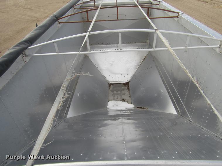 image for item DC8254 2000 Corn Husker 800ALSSR double hopper bottom grain trailer