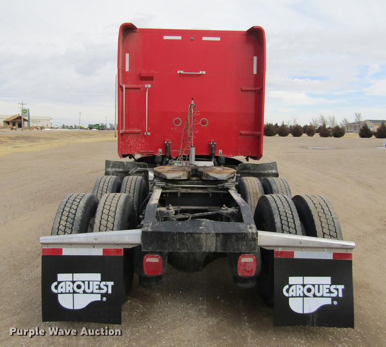 image for item DC8255 2009 Peterbilt 386 semi truck
