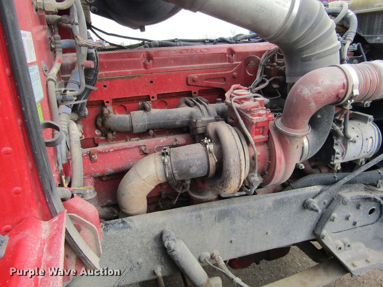 image for item DC8255 2009 Peterbilt 386 semi truck