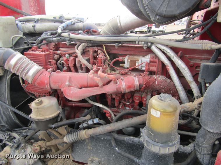 image for item DC8255 2009 Peterbilt 386 semi truck